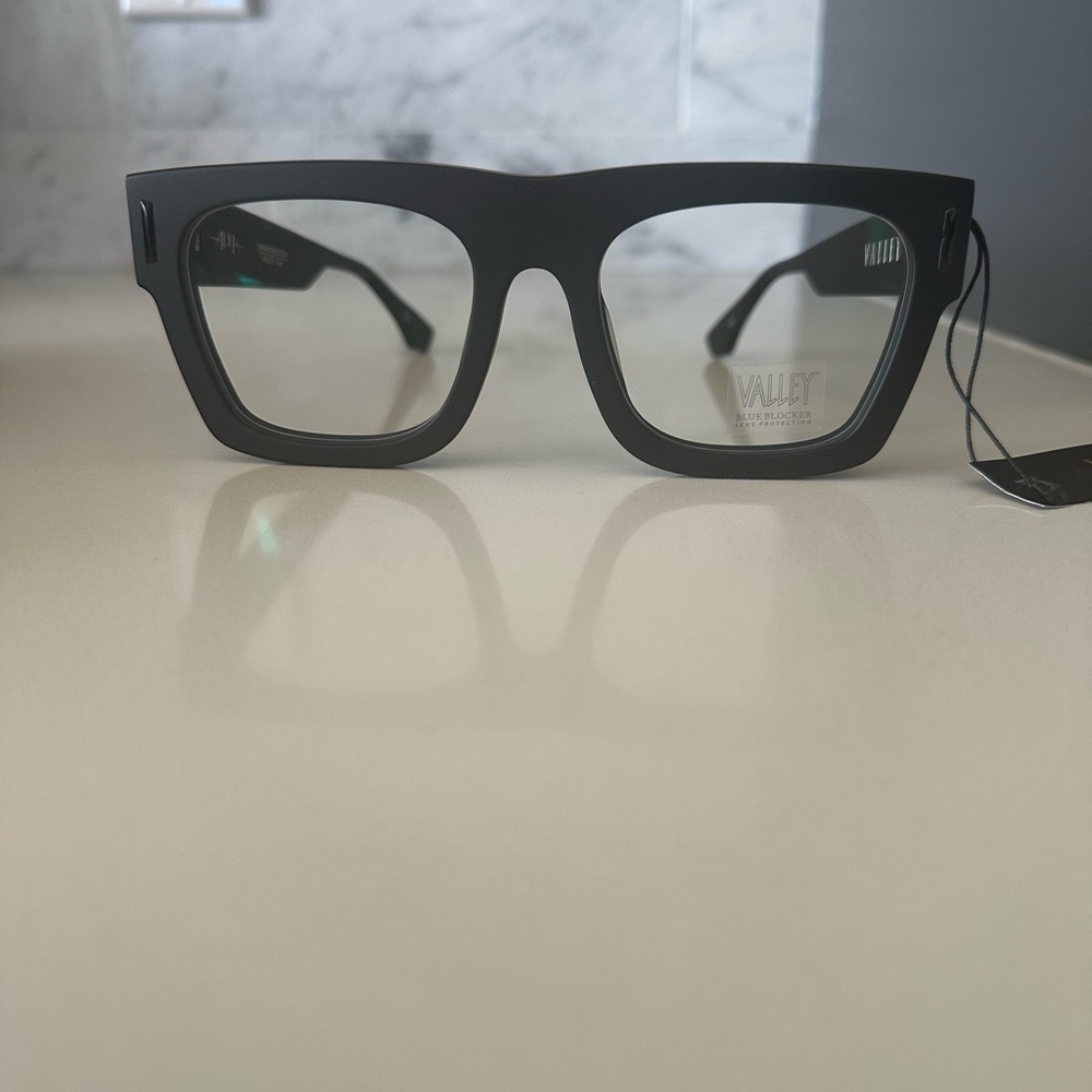 Valley Black Square Eyewear